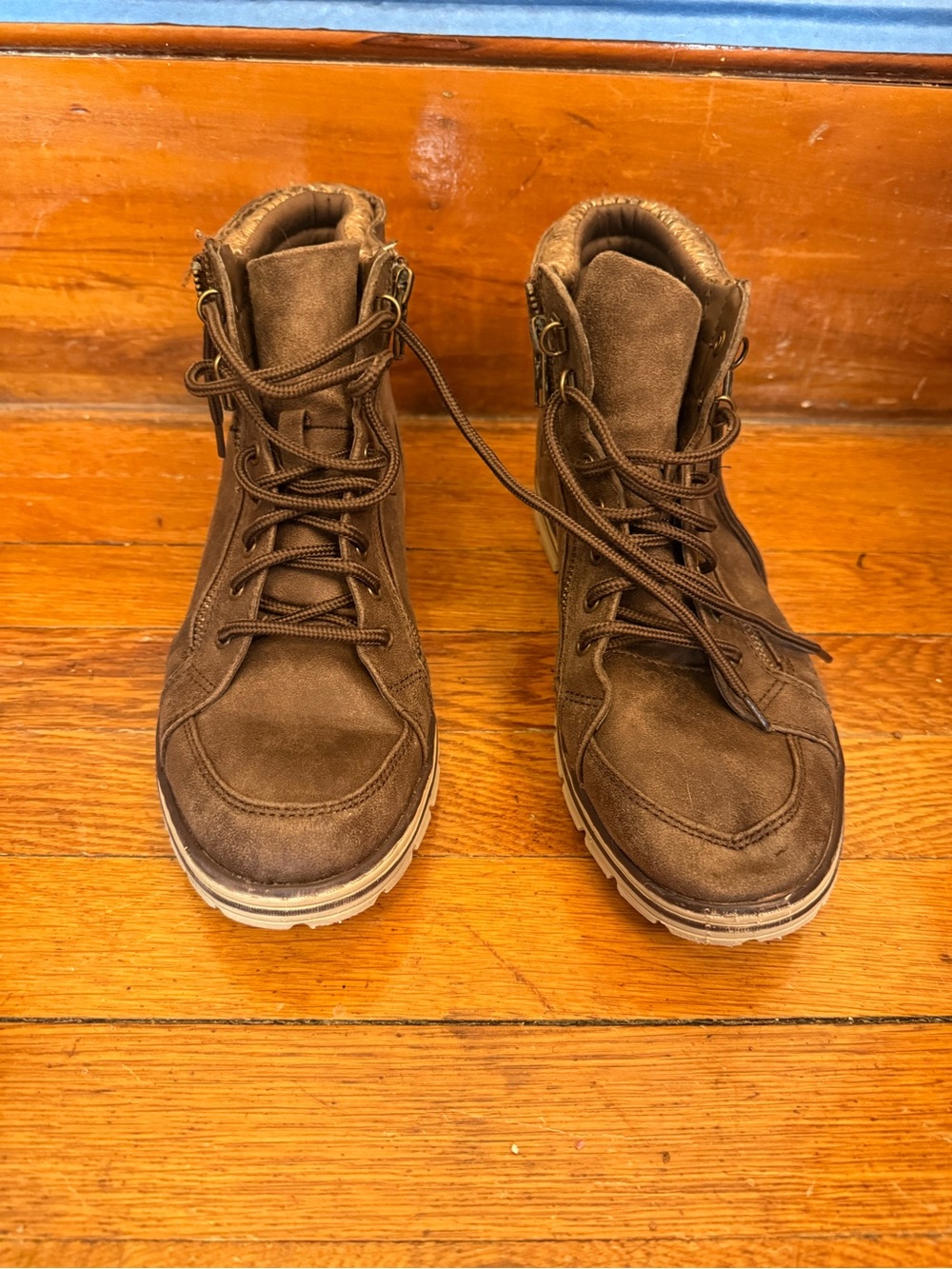 Women's Brown Lace-Up Outdoor Boots